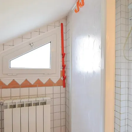 1 Bedroom Beautiful In *