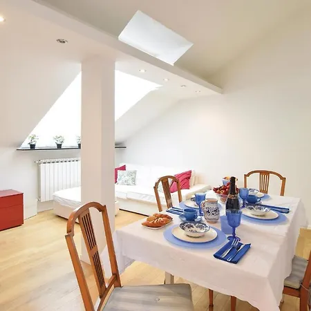 1 Bedroom Beautiful In *